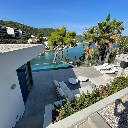 Diva Villa *